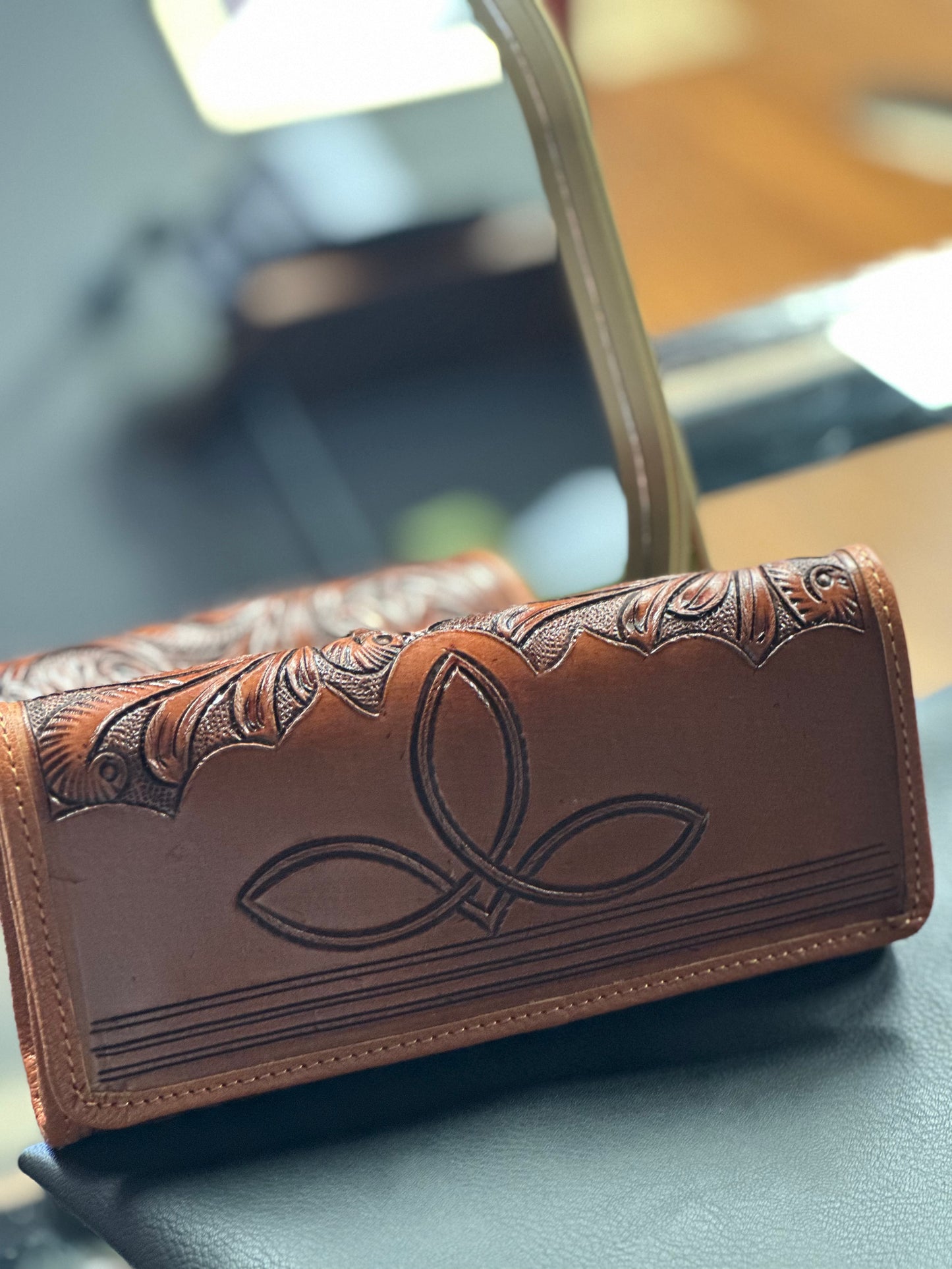 Boot stitch tooled leather women’s wallet