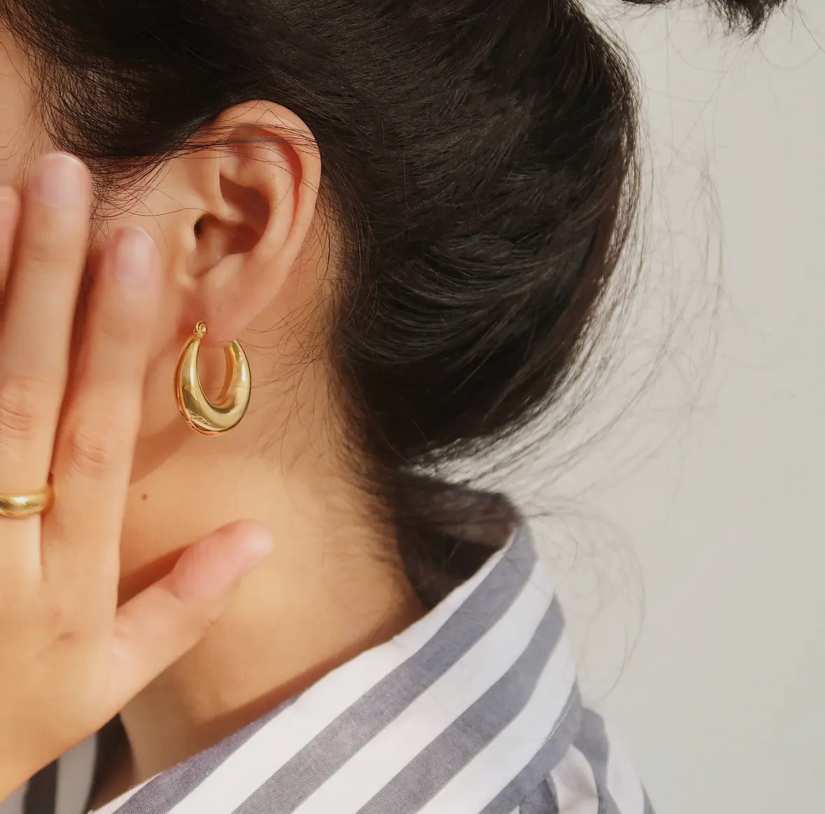 18k Gold Hoop Earrings