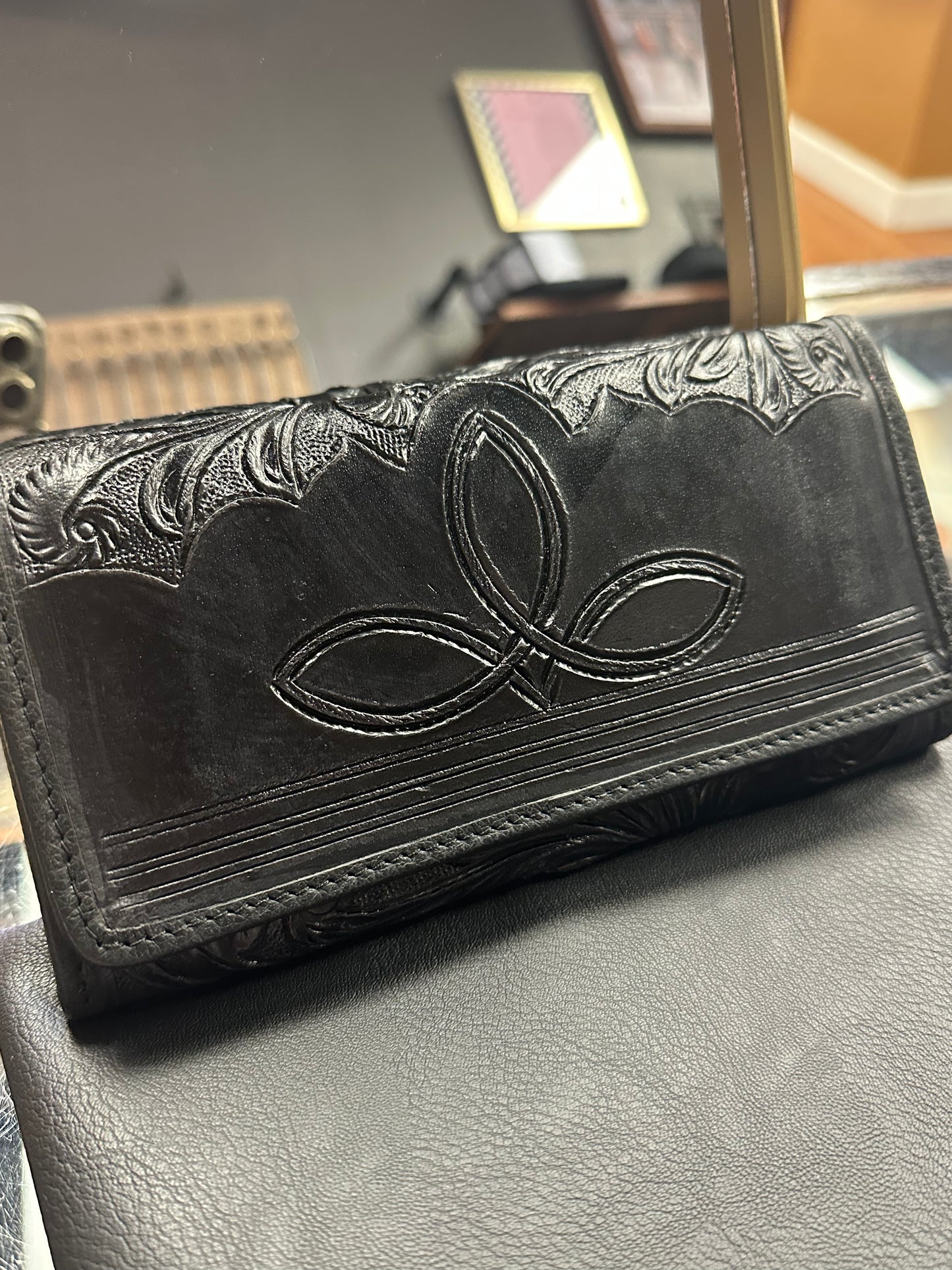 Boot stitch tooled leather women’s wallet